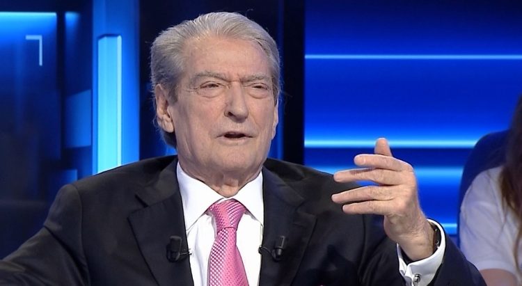 A do të tërhiqet? Berisha: Ça mo? Një misionar e tërheq vetëm zoti