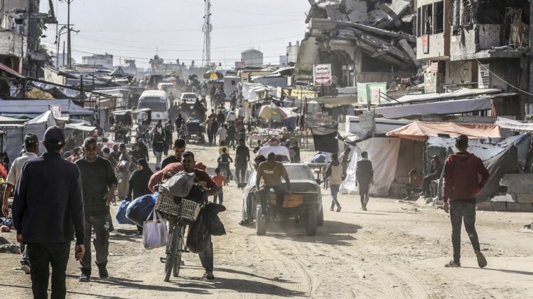 Britania pezulloi negociatat, Izraeli: Bisedimet nuk po përparonin