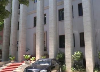 Gjykata e Lartë pranon rekursin e Arbër Veliajt për kontrollet në banesë
