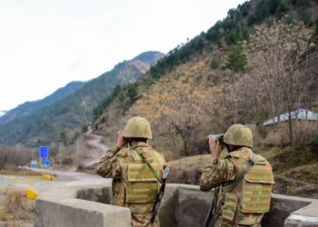 Tensionet me Indinë/ Pakistani banorëve të Kashmirit: Siguroni ushqime për 2 muaj