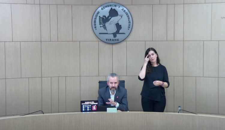 Rezultati i votimit elektronik/Celibashi: Kërkesë e PD, del nesër në mëngjes!