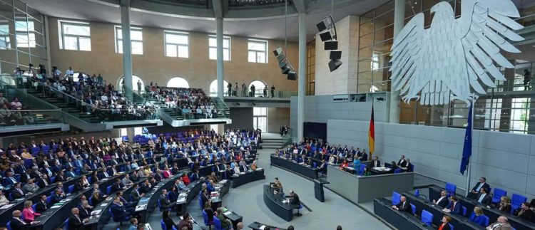 Sa paguhen deputetët në Gjermani?