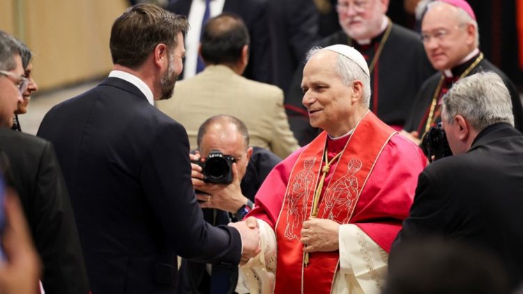 Papa takohet me JD Vance, Vatikani: U diskutua mbi disa çështje ndërkombëtare