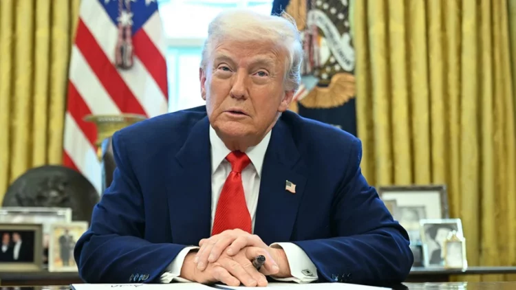 “Kanë kapitulluar”, Trump: SHBA do të ndalojnë bombardimet kundër Huthëve në Jemen