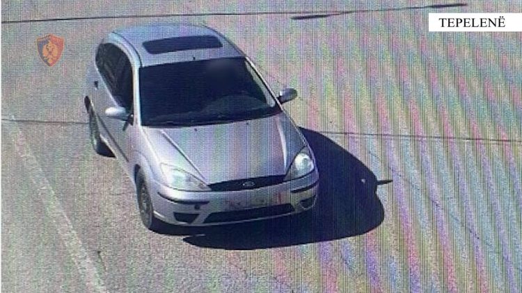 Vodhën 1 makinë në Tepelenë e shitën në Gjirokastër, pranga 3 personave