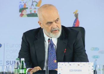 Përmend zgjedhjet në Samit, Rama: 52% e shqiptarëve votuan pro rrugëtimin europian