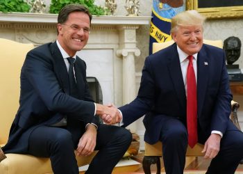 Mark Rutte përballet me testin e parë të madh në NATO