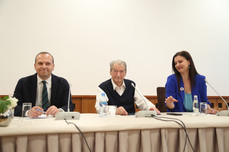 PD kontratë 6 milion dollarë për lobim në SHBA, reagon për herë të parë Sali Berisha