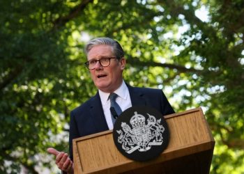 Britania pezullon bisedimet tregtare me Izraelin pas ofensivës së re në Gazë