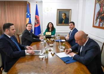 Kosovë/ Liderët e partive politike mblidhen në Presidencë