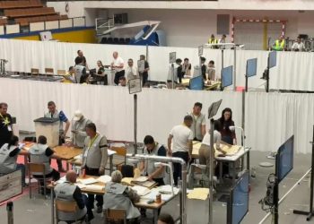 Nis numërimi i votave për kandidatët në Berat