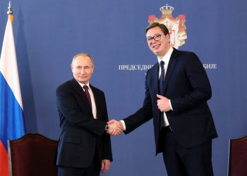 Rusia akuzon Serbinë: Ka furnizuar me armë Ukrainën!