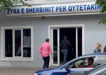 Përplasen kandidatët në Lezhë/Akuza për blerje votash dhe kallëzim penal për shpifje