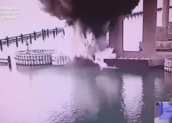 VIDEO/ Ukraina shpërthen urën që lidh Rusinë me Krimenë