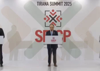 Begaj pas Samitit të SEECP: Irani të ndalojë programet bërthamore dhe balistike!