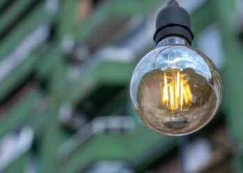 Kosovë, ZRRE: Bizneset e mëdha kalojnë në tregun e hapur të energjisë