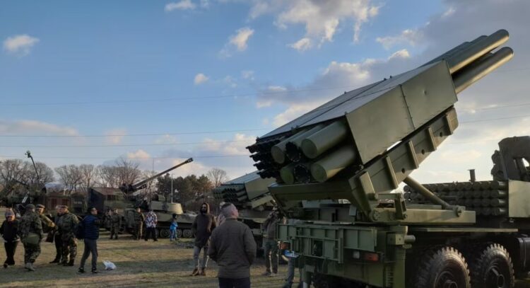 Shërbimi rus i inteligjencës: Serbia po eksporton tërthorazi armë në Ukrainë
