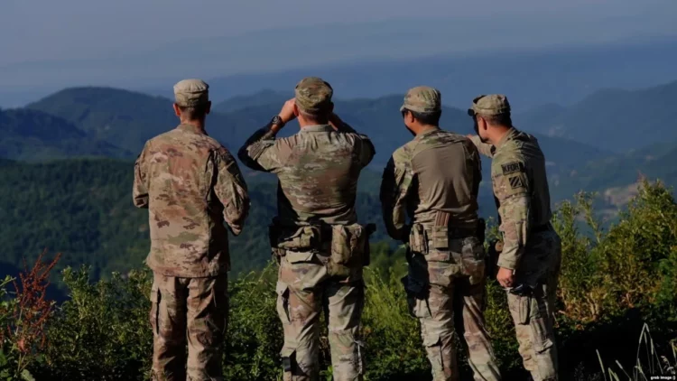 Analiza e REL: Kosova, larg Lindjes së Mesme, por afër pasojave