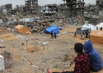 UNICEF: Ka kolapsuar sistemi i ujit, fëmijët do të vdesin nga etja në Gazë