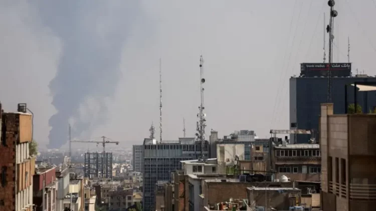 Bien sirenat e alarmit në Tel Aviv, Irani nis një sulm të ri me raketa ndaj Izraelit