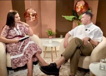 “Ishte një moment i vështirë…”, Drini Zeqo rrëfen në “Elevate” ndarjen e prindërve