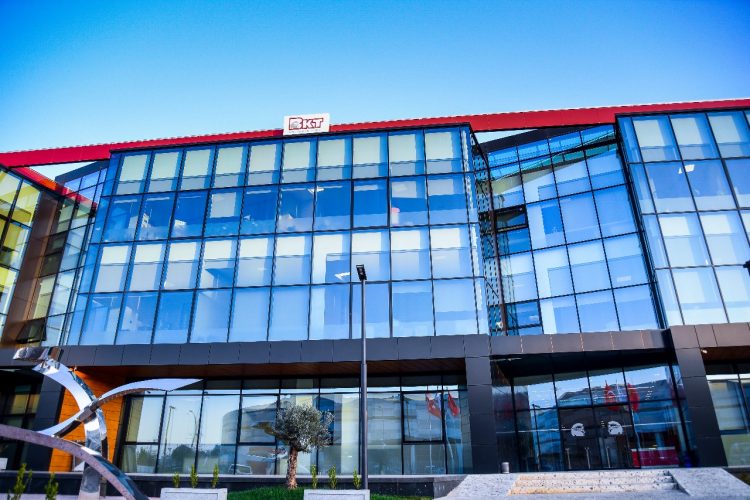 BKT përgënjeshtron lajmin dashakeqës: Njollosje e qëllimshme