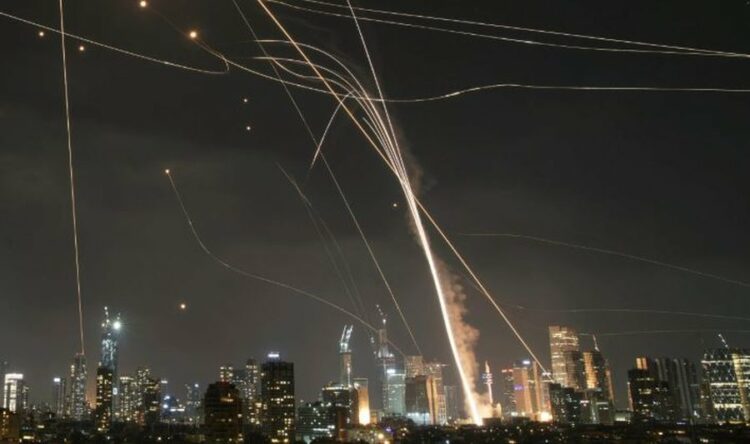 Irani: Nisëm raketa balistike super të rënda drejt Izraelit