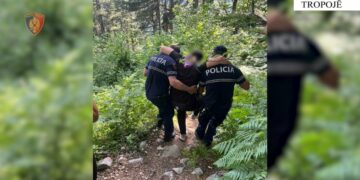 Turisti u dëmtua teksa ishte duke eksporuar Valbonën, policia i vjen në ndihmë