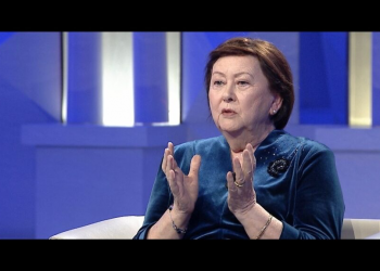 “Nënë Tereza udhëtonte me pasaportë shqiptare”, rrëfimi i rrallë i Liri Berishës