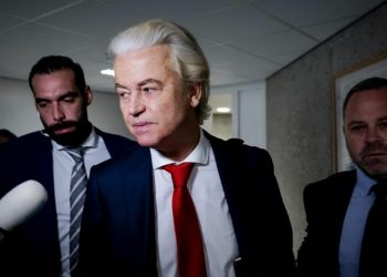 Qeveria holandeze rrëzohet pas përplasjes për politikën e migracionit
