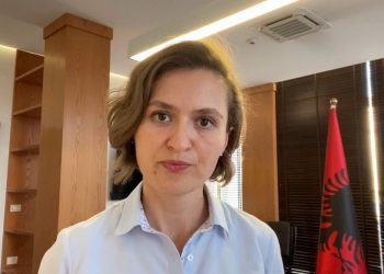 Besa Shahini shpall kandidaturën për kryetare të Prishtinës