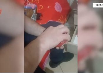 Shpërndante lëndë narkotike në Kamëz dhe Valias, arrestohet 25-vjeçari