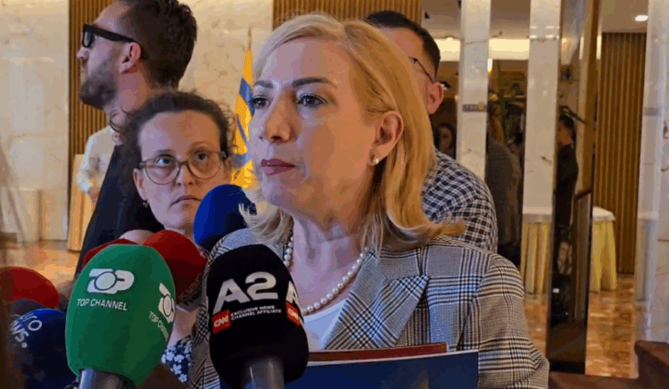 Debati për pagat e gjyqtarëve/ Holta Zaçaj: Kritikat janë kufiri,s’pranojmë presione