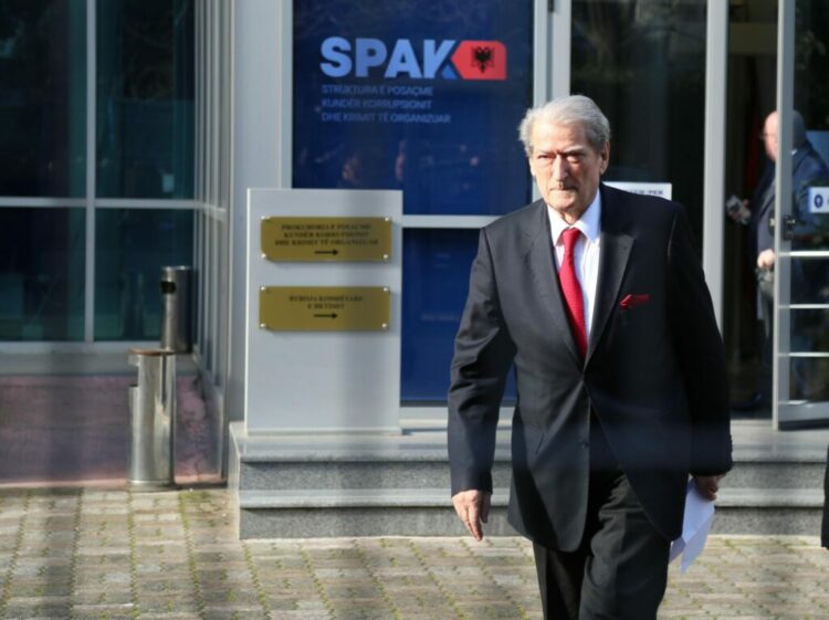 Padia nga gjyqtarja Irena Gjoka, Berisha paraqitet sot në SPAK