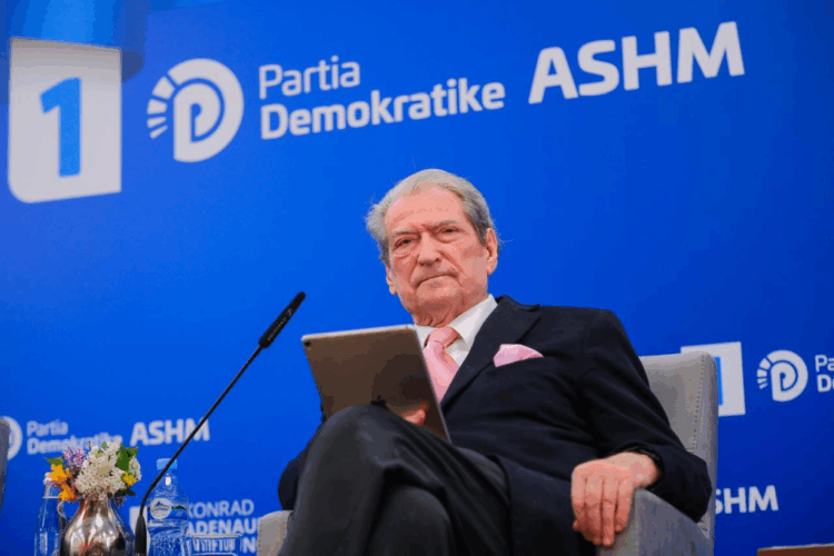 Për shkak të virozës, Berisha nuk shkon në SPAK