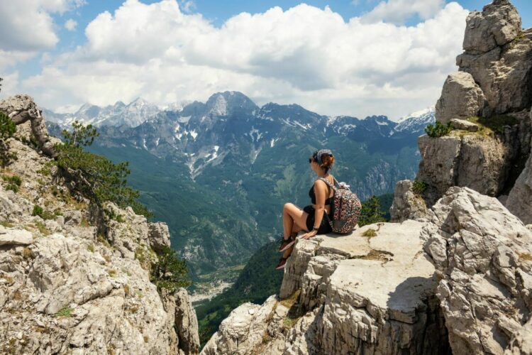 Shqipëria, një nga destinacionet më të mira për udhëtime solo aventuriere në 2025