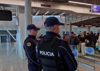 Tentuan kalimin kufitar me dokumente false greke, arrestohen dy turqit në Rinas