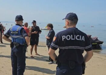 Ndotja akustike, policia kontrolle për nivelin e zhurmave në Durrës dhe Golem