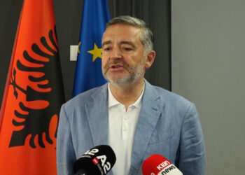 Klosi: Vjeshta do të vijë me zgjedhje, PS po përgatitet për zgjedhje në 3 bashki