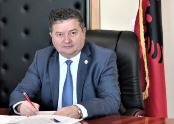 Prokuroria kërkon arrest me burg për ish-presidentin e Urdhrit të Stomatologut