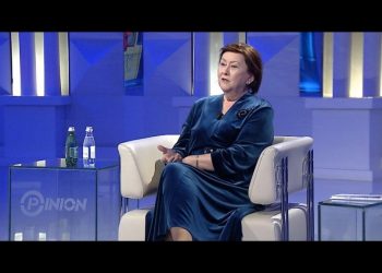 Liri Berisha rrëfen takimin e parë me Nënë Terezën