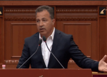 Peleshi-opozitës: Ju nuk vini në komisione, e bëjmë ne të gjithë punën