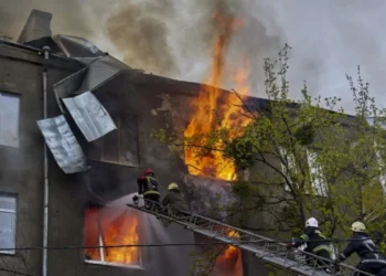 Rusia vijon sulmet në Ukrainë, 10 viktima dhe disa të plagosur në Kiev