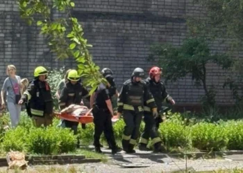 Rusia vijon sulmet në Ukrainë, 15 viktima dhe 174 të plagosur