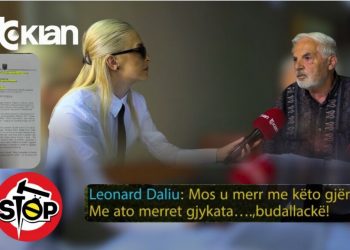 “Merret gjykata… budallaçkë!” Vëllai nxjerr nga shtëpia vëllanë me Parkinson