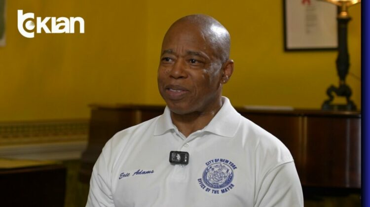 Kryebashkiaku i New York-ut intervistë për Opinion:Shqiptarët janë shpirti i qytetit