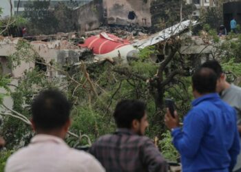 Tragjedia e “Air India”, dëmtimi i sediljes së pilotit shkaktoi rrëzimin e avionit