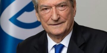 Bombardimet e SHBA/Berisha: Thirrje e fuqishme për përmbysjen e diktaturës në Iran