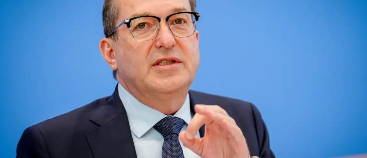 Ministri i Brendshëm i Gjermanisë: Rritje e dhunës te ekstremistët e rinj