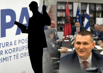 Detajet/ Mësues historie në Shqipëri, por edhe “narkoman”